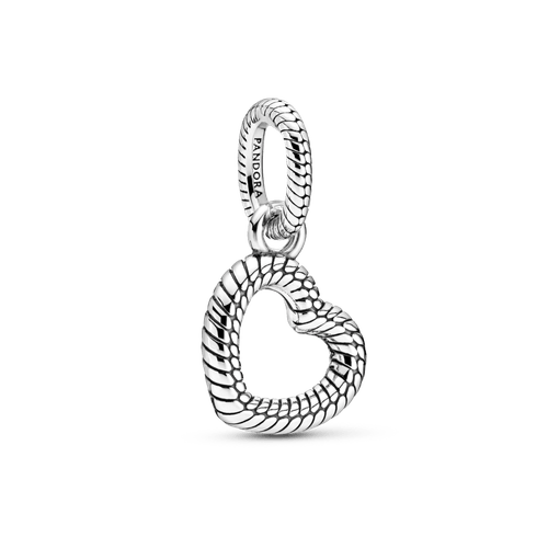 Dije de Corazón Abierto con Diseño de Cadena de Serpiente