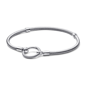 Brazalete Cadena de Serpiente con Broche en Forma de O Pandora Moments