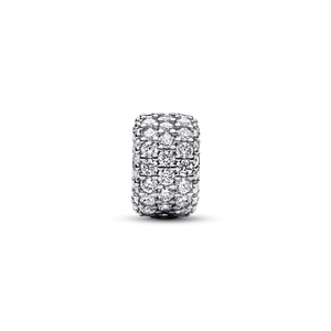 Charm Triple Fila de Brillante Pavé Color Plata