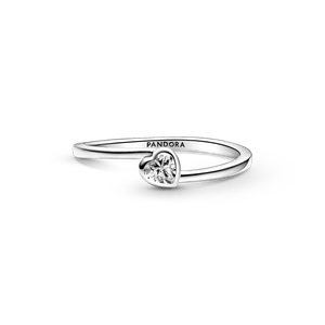 Anillo Solitario Corazón Inclinado Transparente