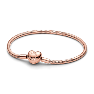 Brazalete de Cadena de Serpiente con Cierre de Corazón de Pandora Moments