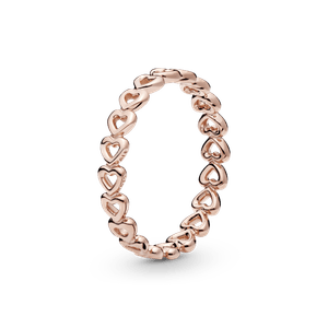 Anillo Banda de Corazones