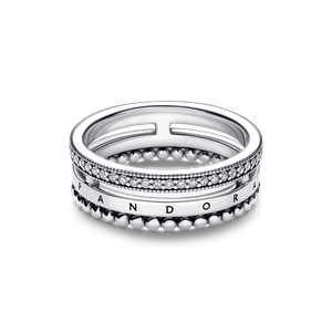 Anillo con Pavé y Abalorios con Logotipo de Pandora Signature