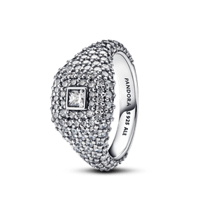 Anillo de Cocktail Cuadrado en Pavé